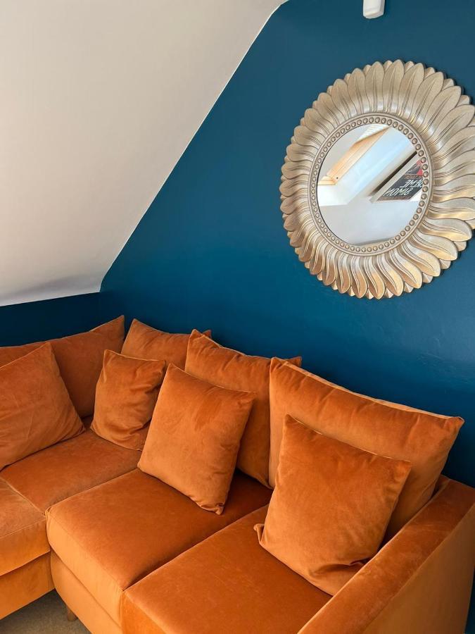 Boutique Shrewsbury Suites Ngoại thất bức ảnh