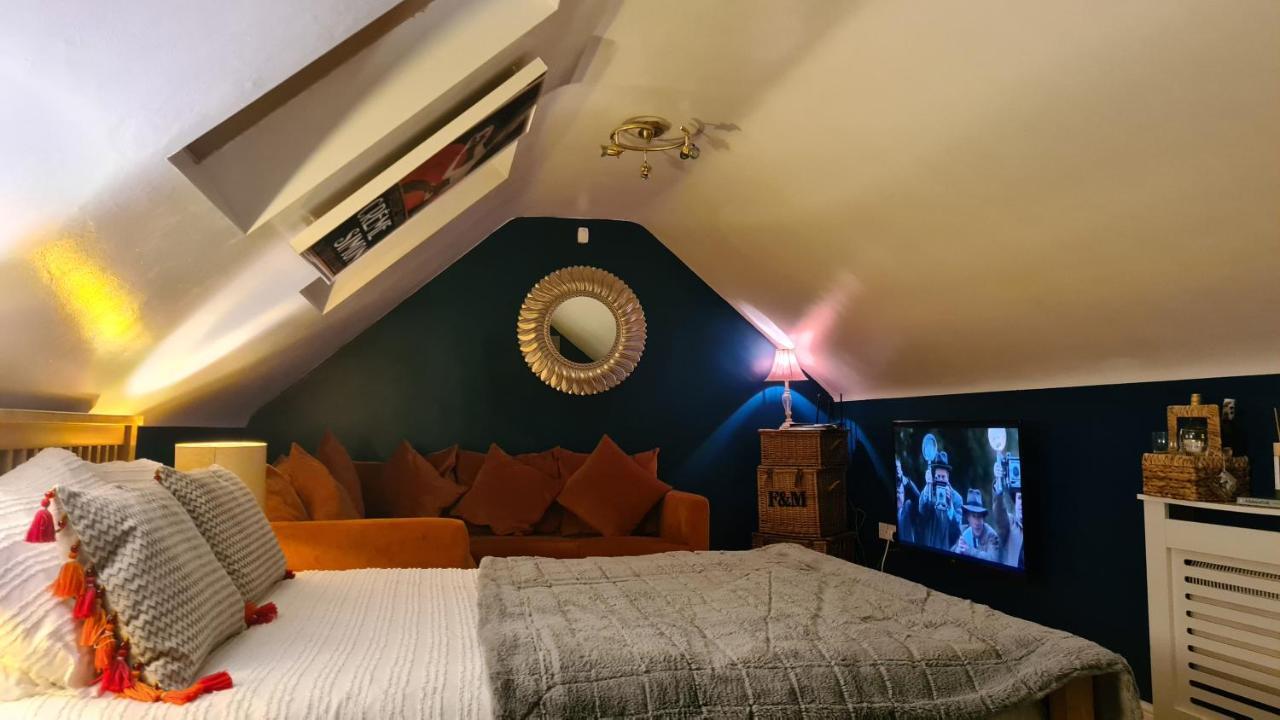 Boutique Shrewsbury Suites Ngoại thất bức ảnh