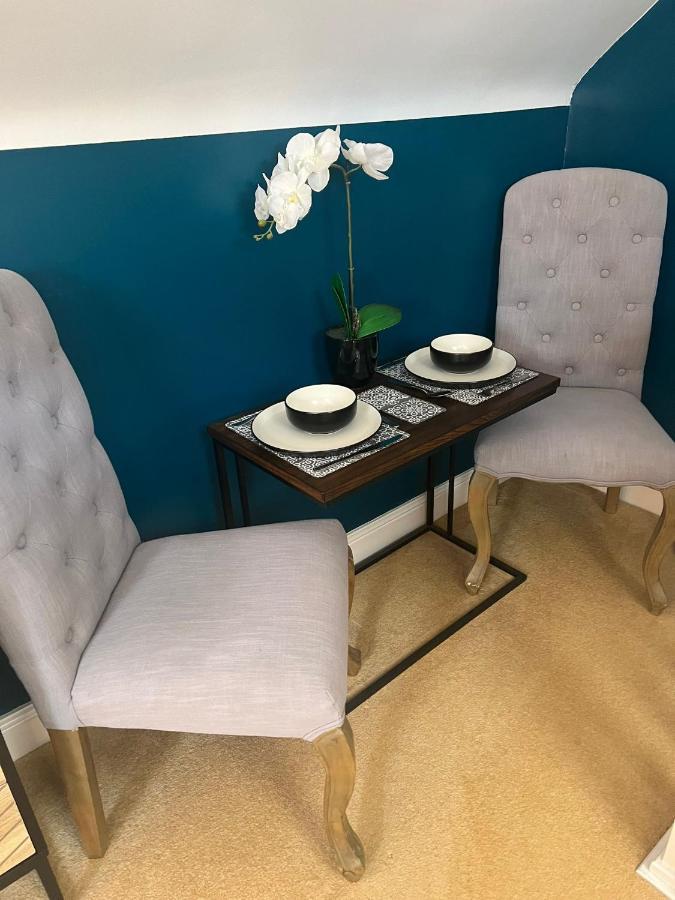 Boutique Shrewsbury Suites Ngoại thất bức ảnh