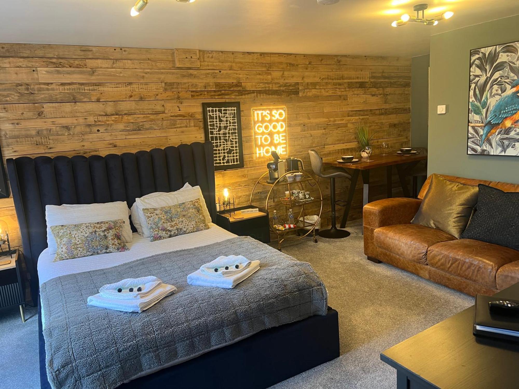 Boutique Shrewsbury Suites Ngoại thất bức ảnh