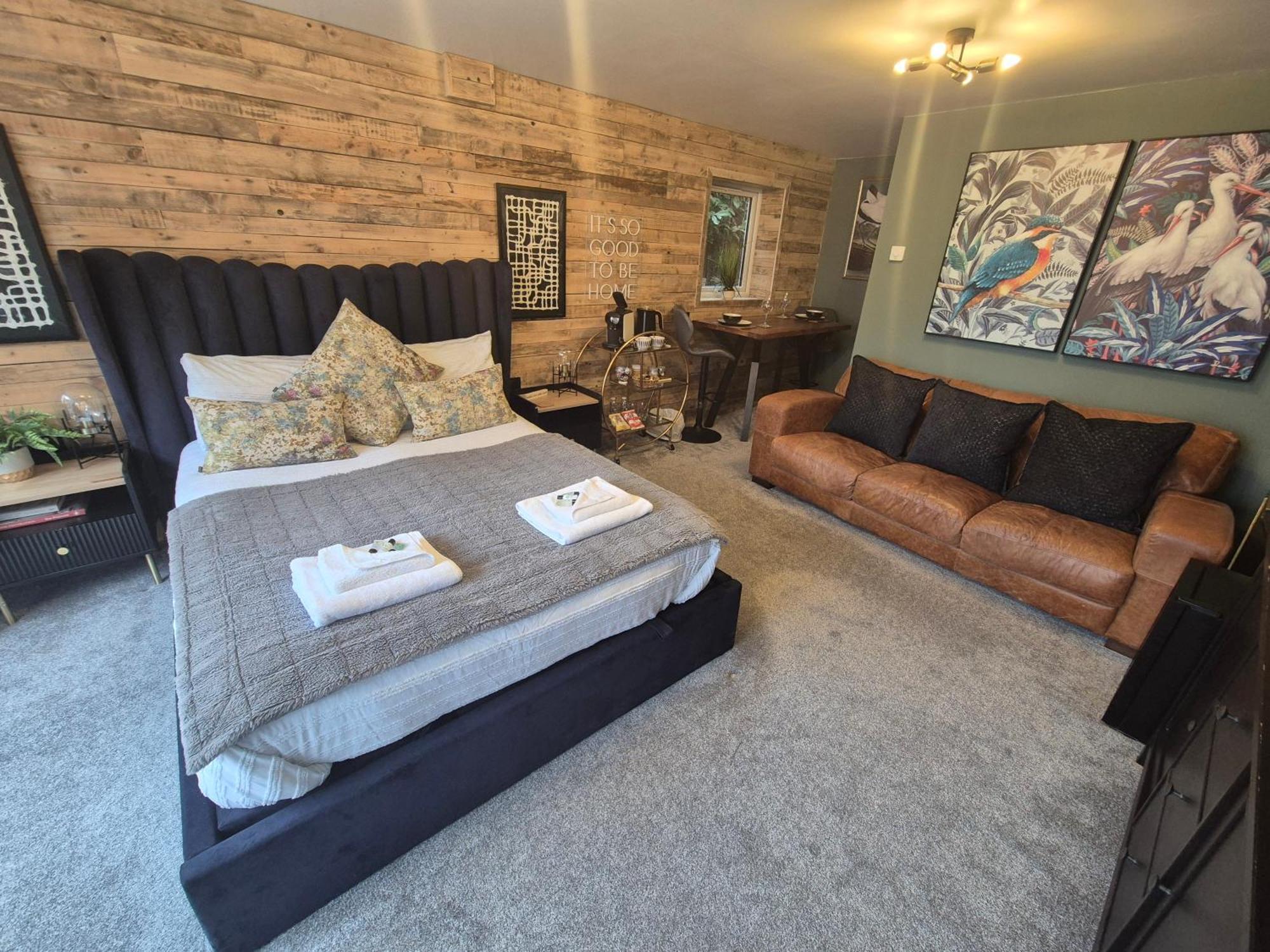 Boutique Shrewsbury Suites Ngoại thất bức ảnh